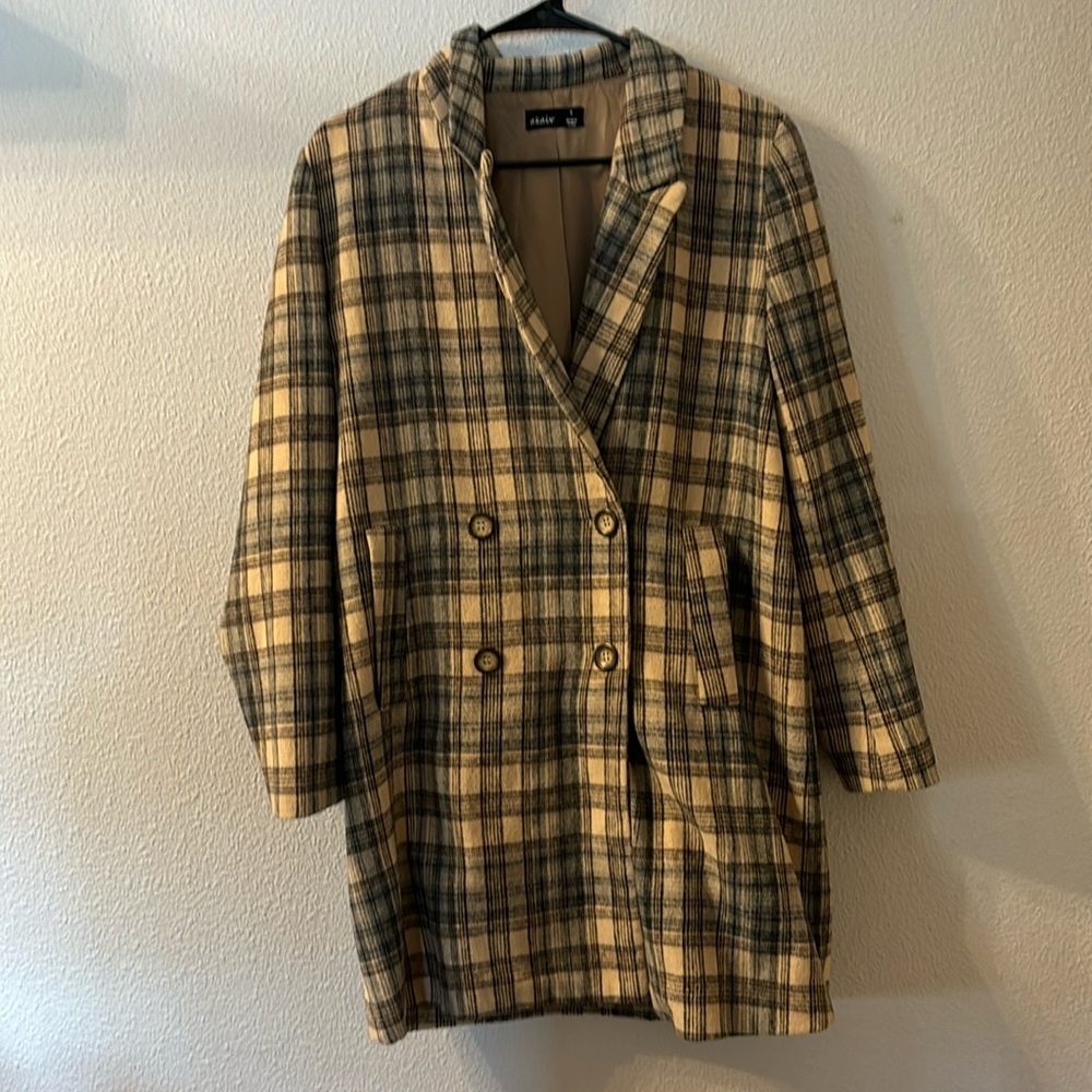 Akaiv plaid button jacket size small